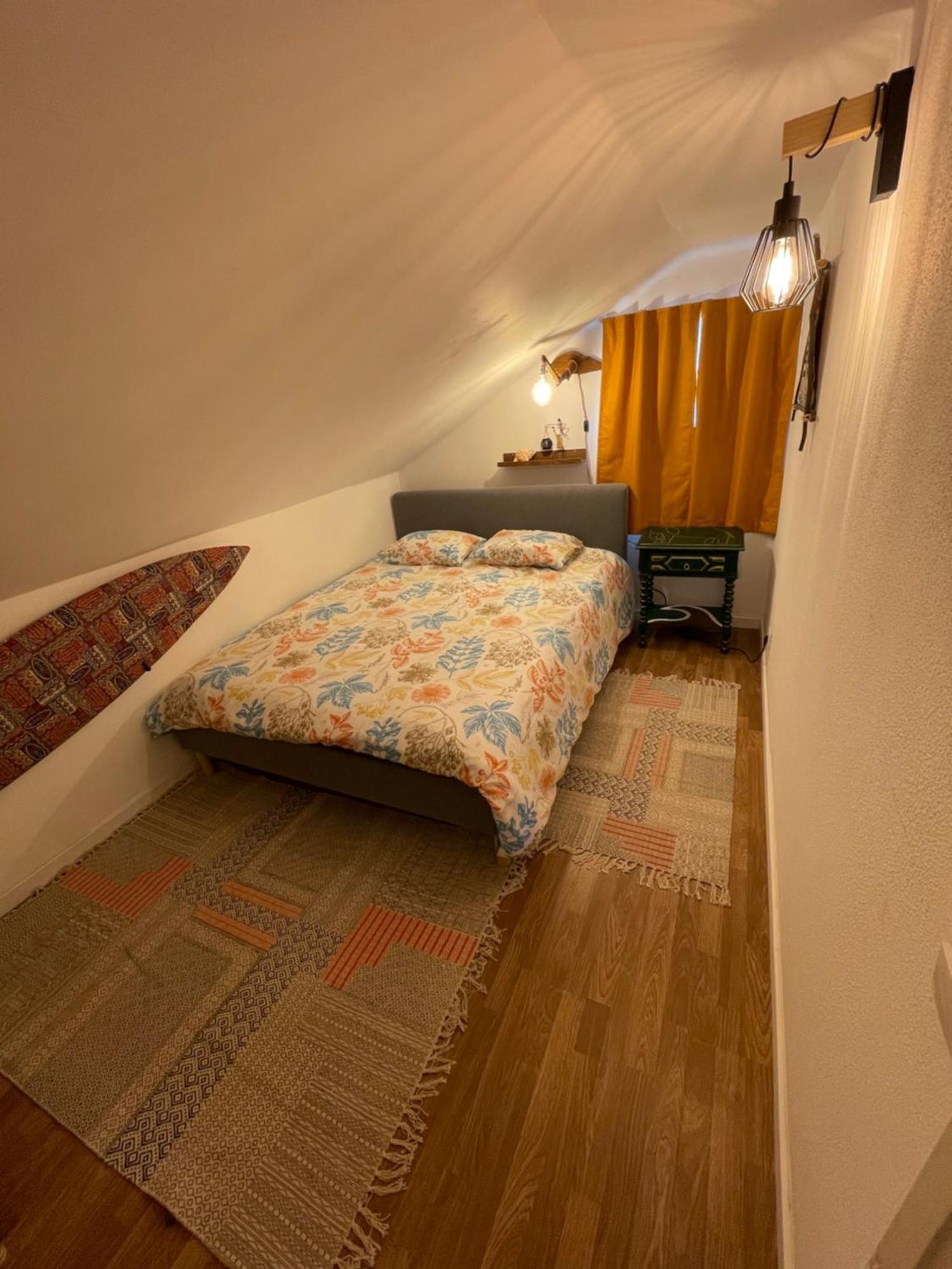 Lisbon Soul Surf Camp Hostel Cascais Kültér fotó