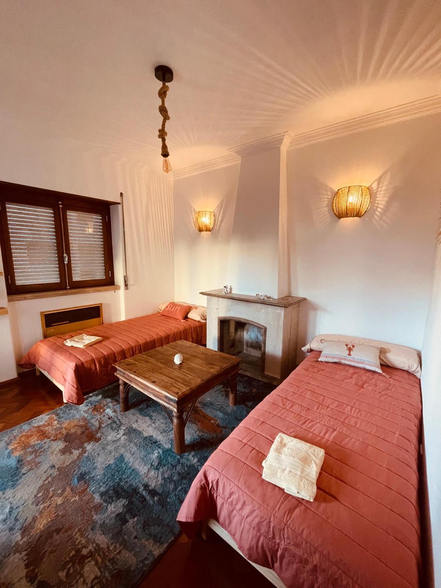 Lisbon Soul Surf Camp Hostel Cascais Kültér fotó