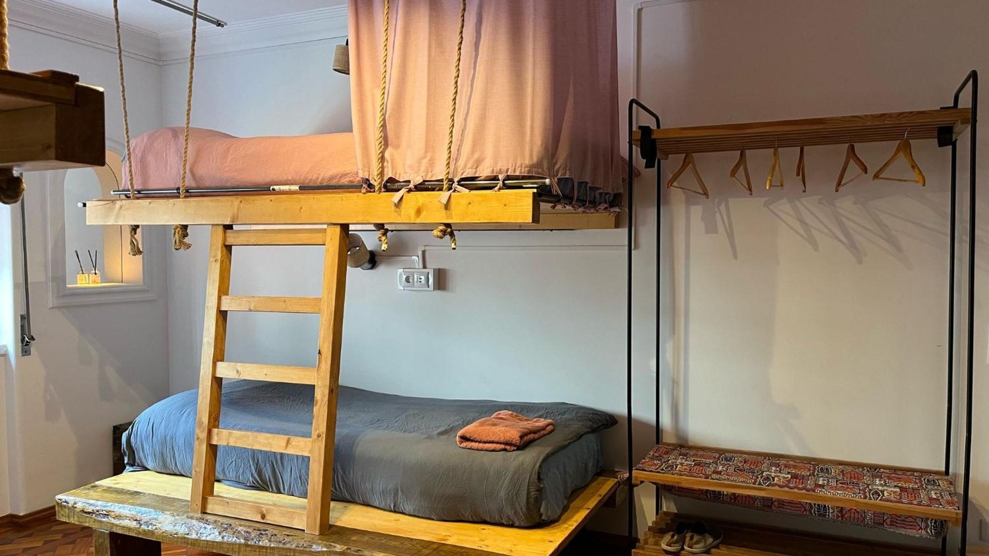 Lisbon Soul Surf Camp Hostel Cascais Kültér fotó